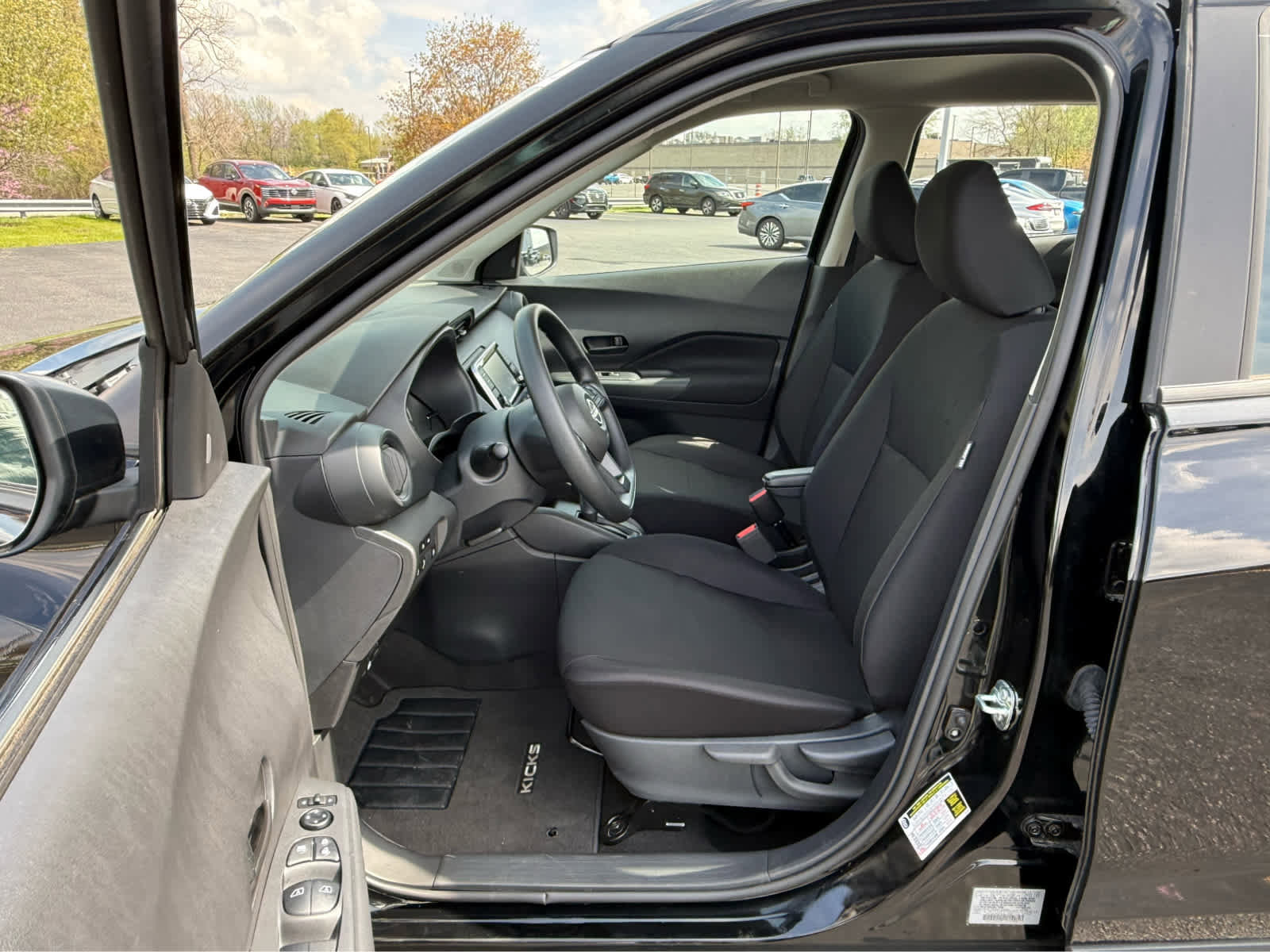 Used 2025 Nissan Kicks Play S FWD image 13