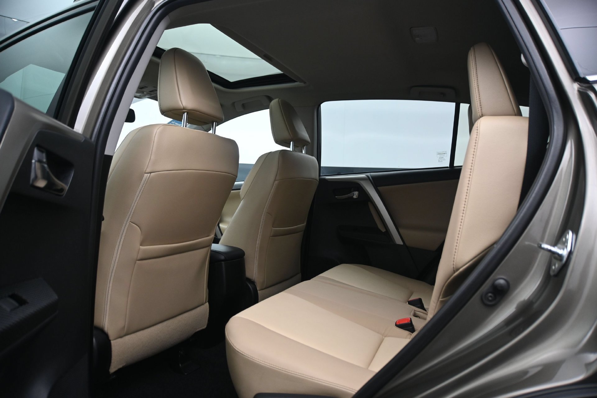 Used 2014 Toyota RAV4 Limited AWD/4WD image 17