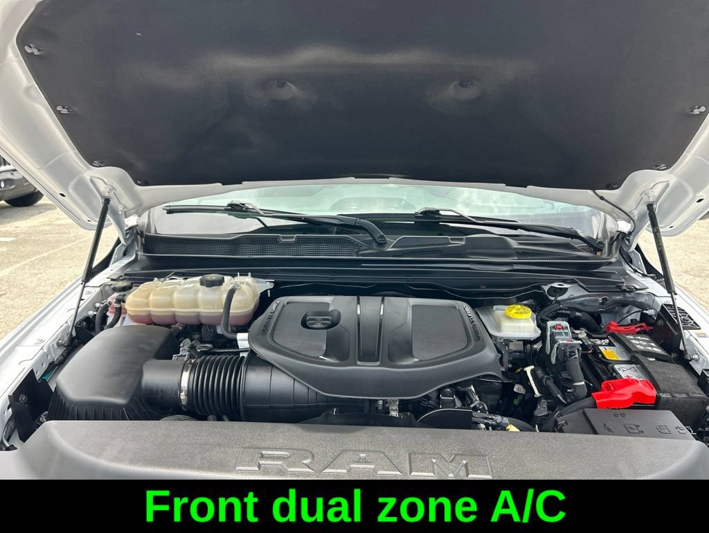 Used 2025 RAM 1500 Laramie AWD/4WD image 18