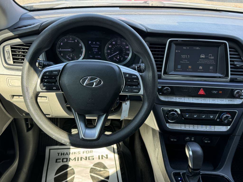 Used 2019 Hyundai Sonata SE FWD image 15