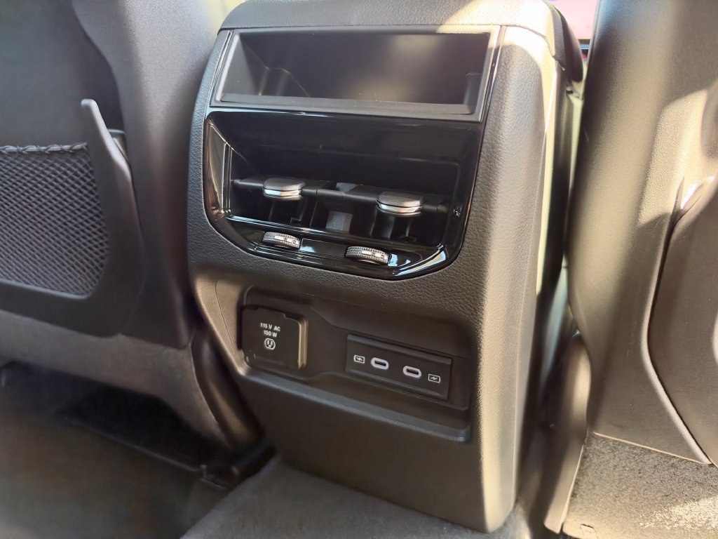 New 2027 Jeep Grand Cherokee Limited AWD/4WD image 13
