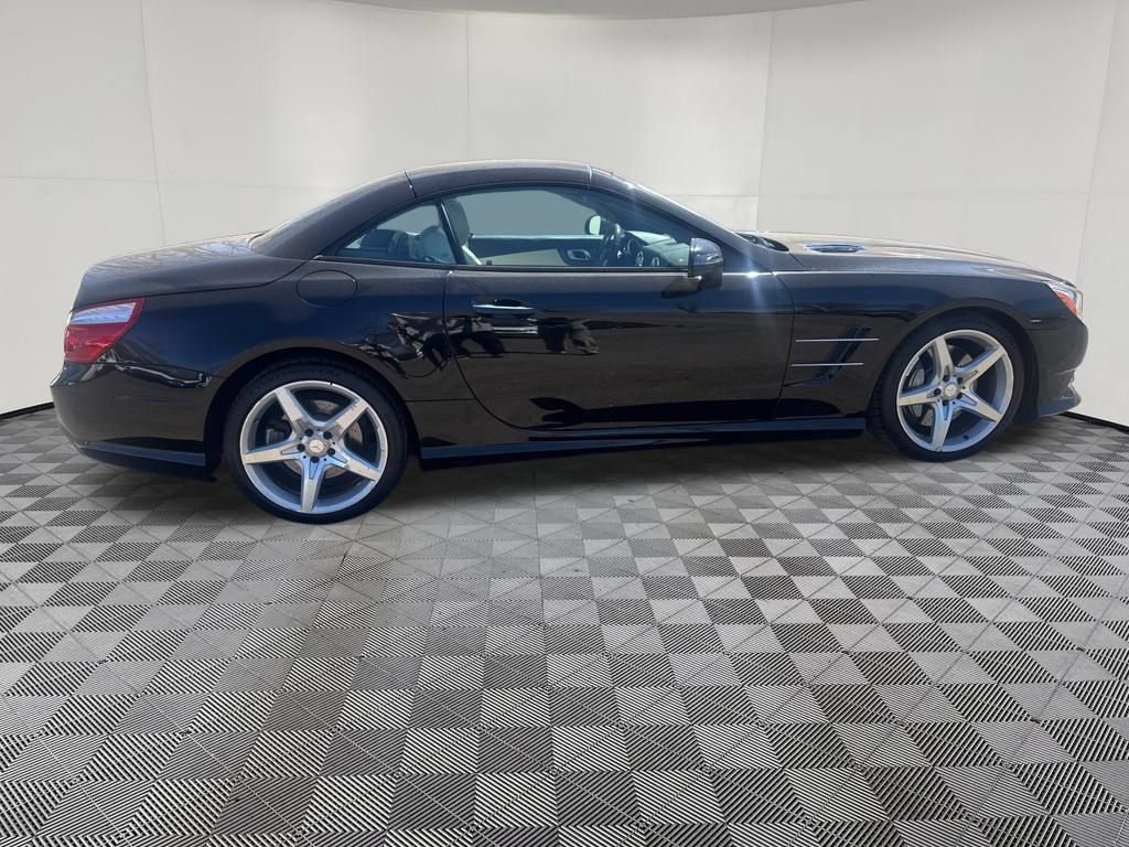Used 2014 Mercedes-Benz SL 550 image 10