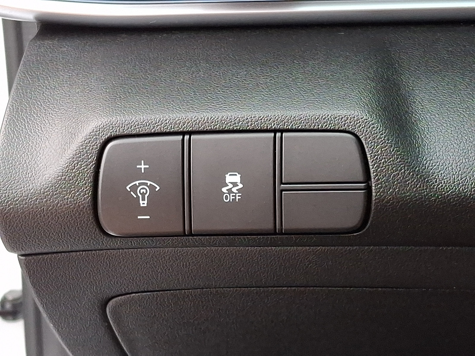 Certified 2024 Hyundai Elantra SEL FWD image 27