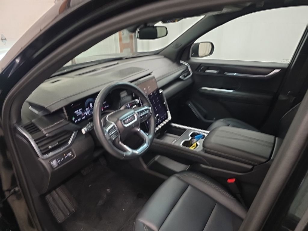 Used 2024 GMC Acadia Elevation AWD/4WD image 14