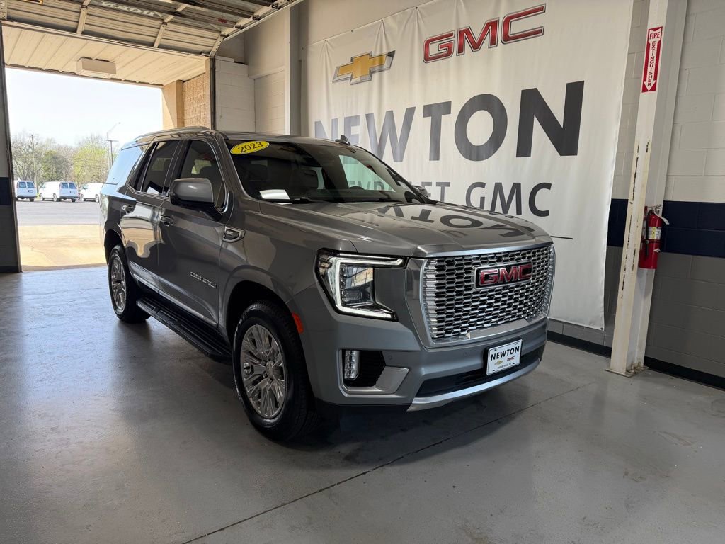 Used 2023 GMC Yukon Denali image 2