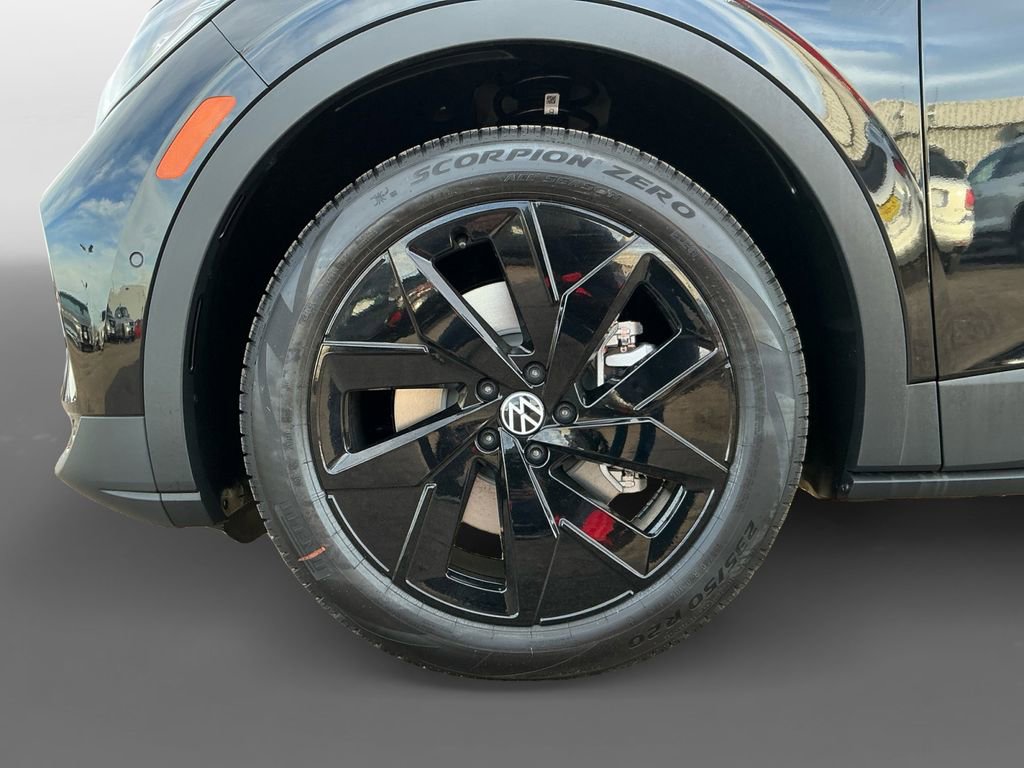New 2026 Volkswagen ID.4 Pro S Plus image 14