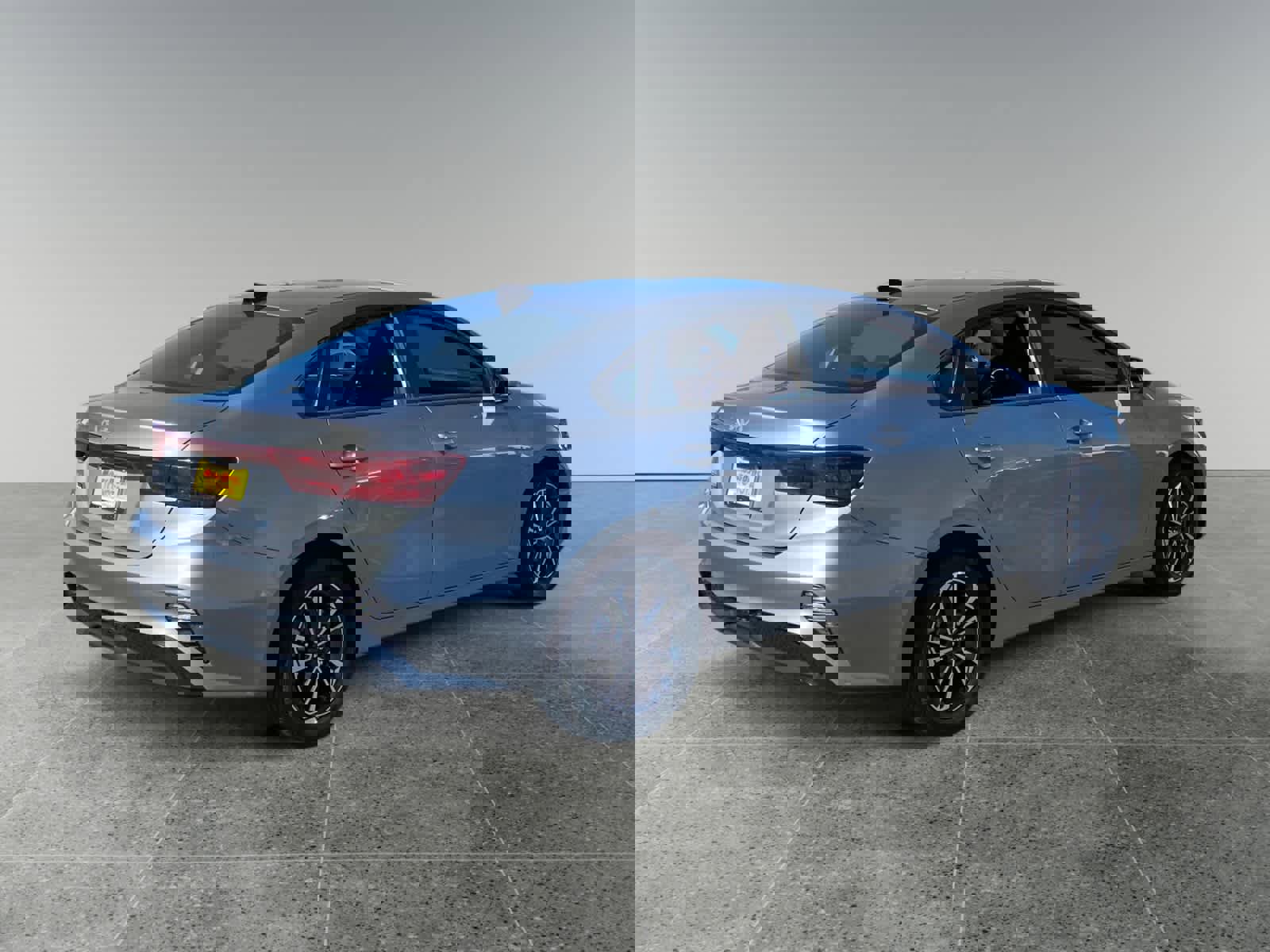 Used 2023 Kia Forte LXS image 5