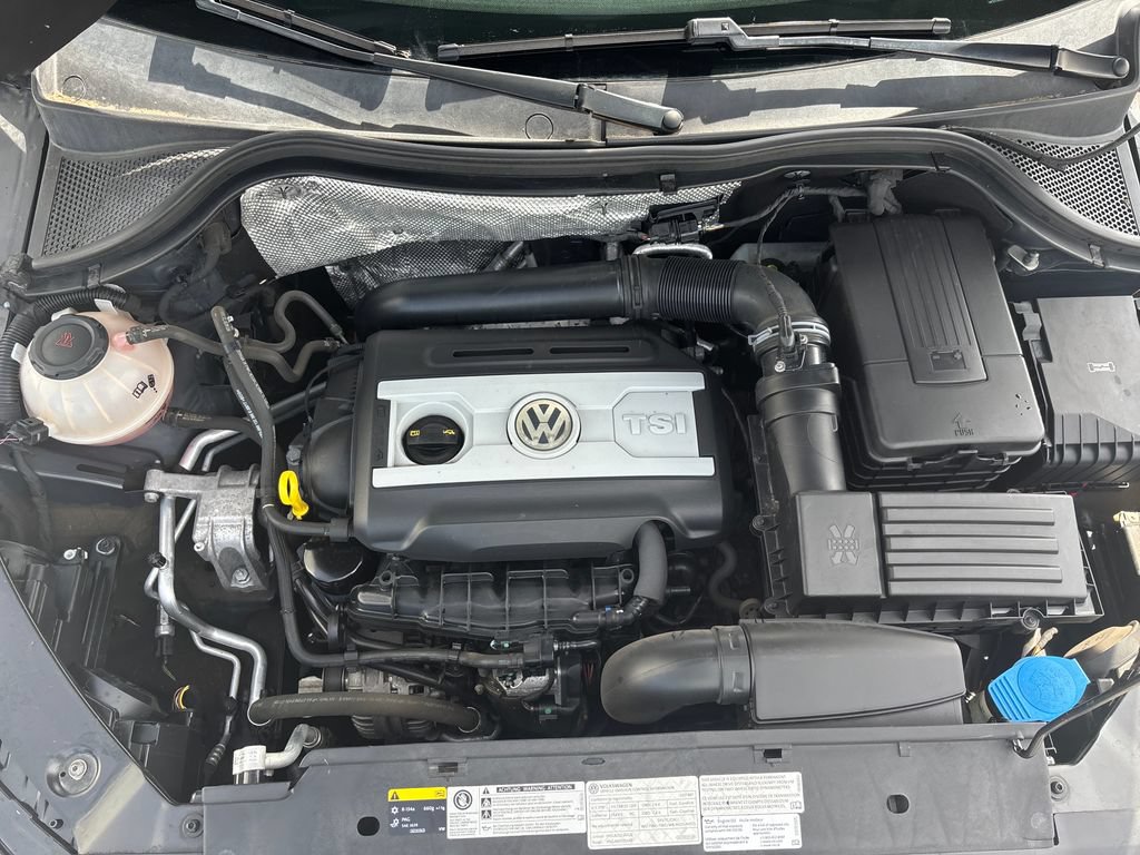 Used 2017 Volkswagen Tiguan Limited w/ Alloy Wheels Package AWD/4WD image 28