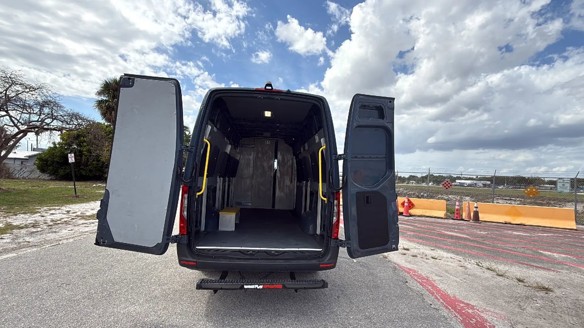 Used 2019 Mercedes-Benz Sprinter 170 image 9