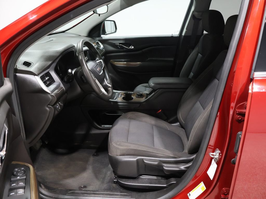 Used 2023 GMC Acadia SLE image 11