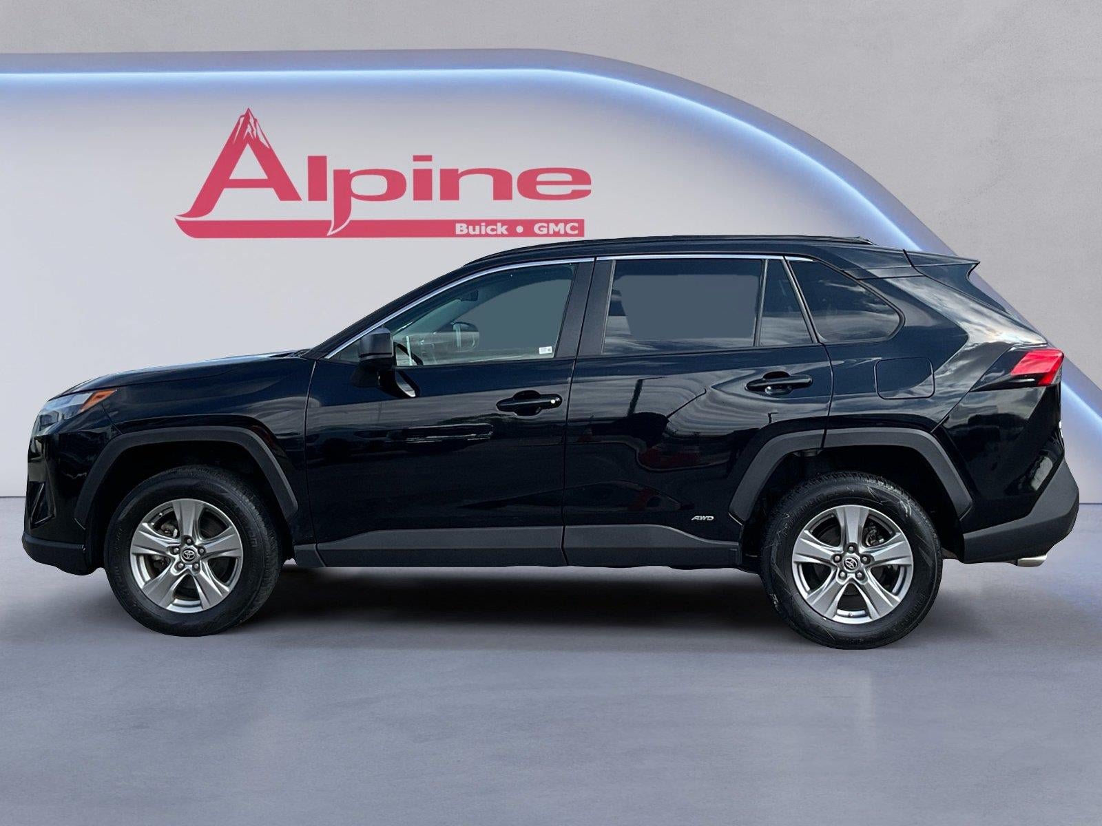 Used 2024 Toyota RAV4 LE AWD/4WD image 2