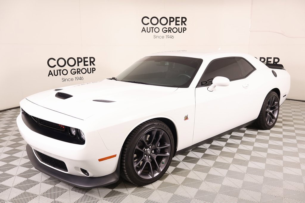 Used 2023 Dodge Challenger R/T Scat Pack image 9