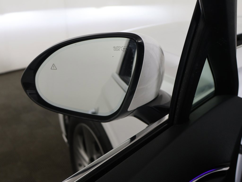 Used 2026 Genesis GV70 2.5T Select image 33