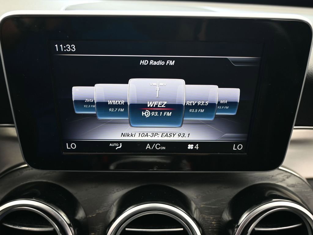 Used 2018 Mercedes-Benz C 300 Sedan image 23