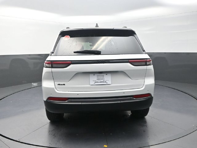 New 2026 Jeep Grand Cherokee Altitude AWD/4WD image 7
