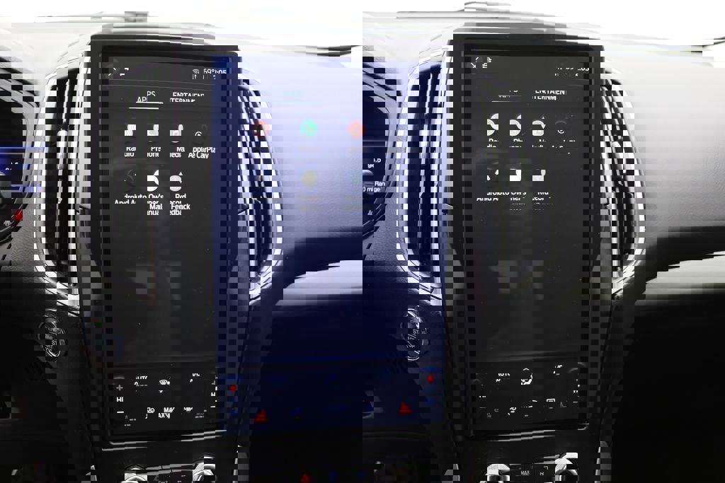 Used 2024 Ford Edge SEL image 22