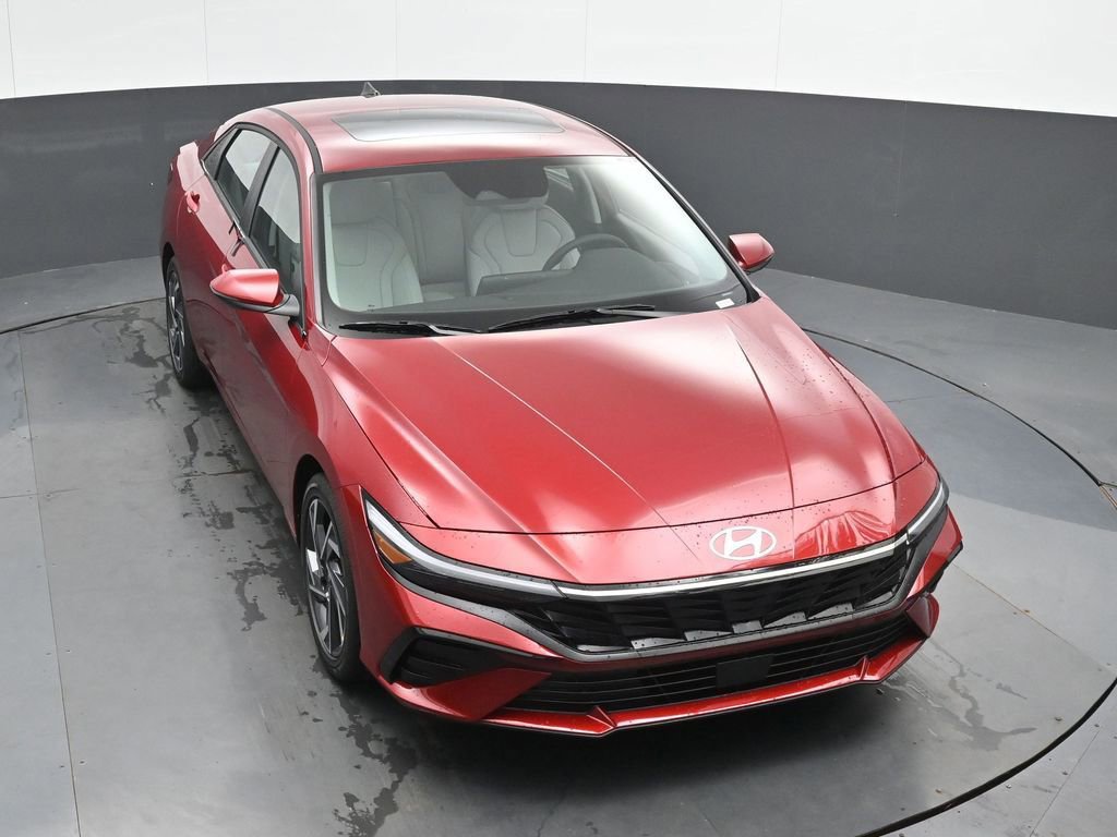 New 2025 Hyundai Elantra Limited image 41