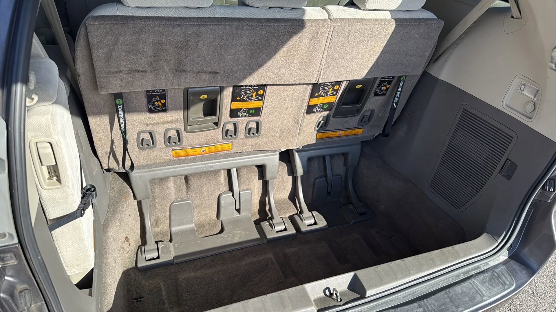 Used 2012 Toyota Sienna LE image 14