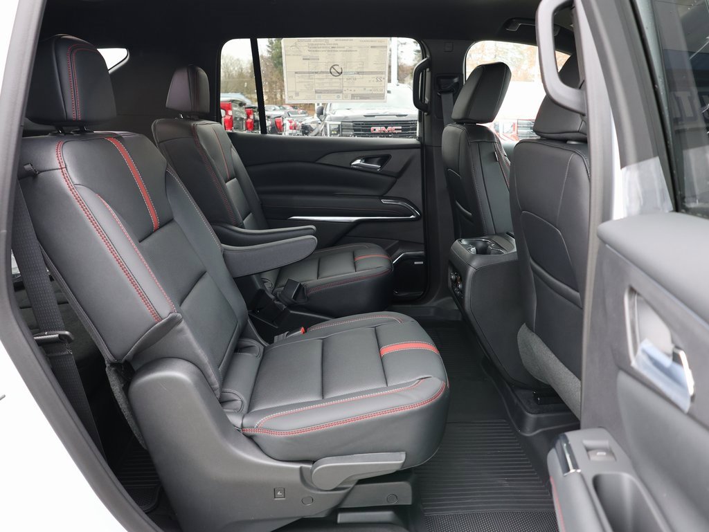 New 2026 Chevrolet Traverse RS image 37