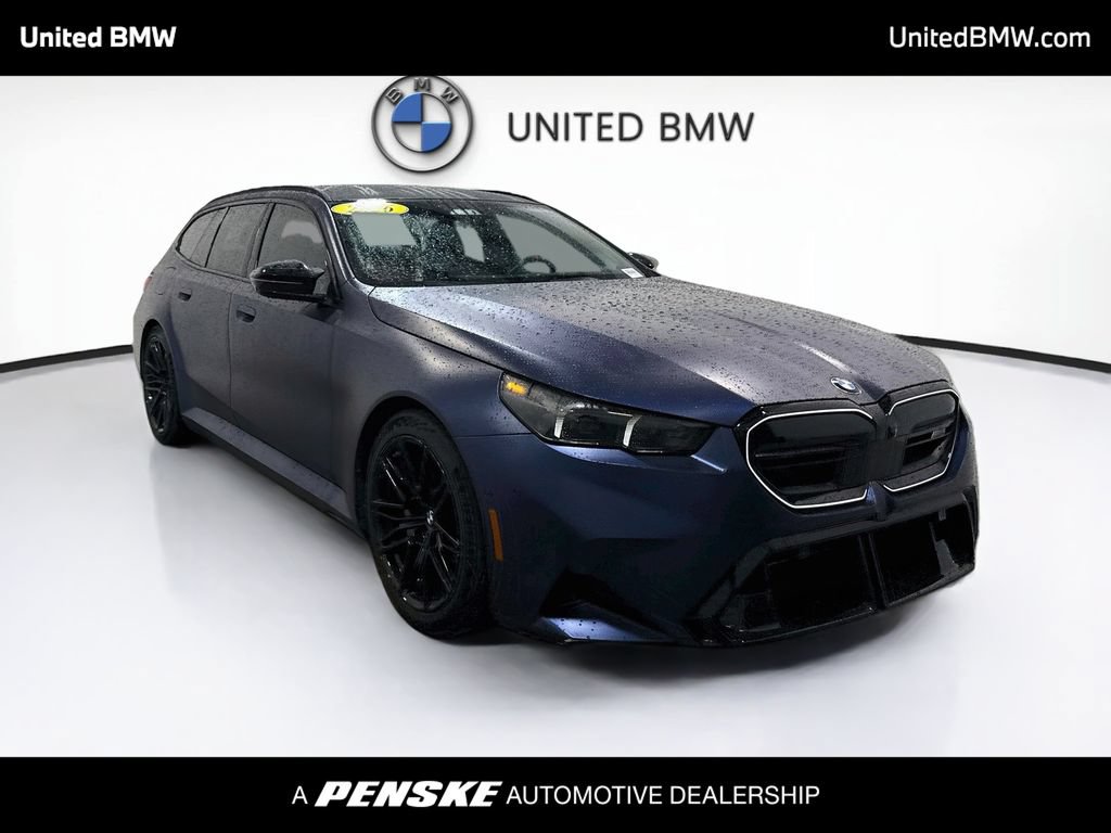 Used 2026 BMW M5 Touring AWD/4WD image 3
