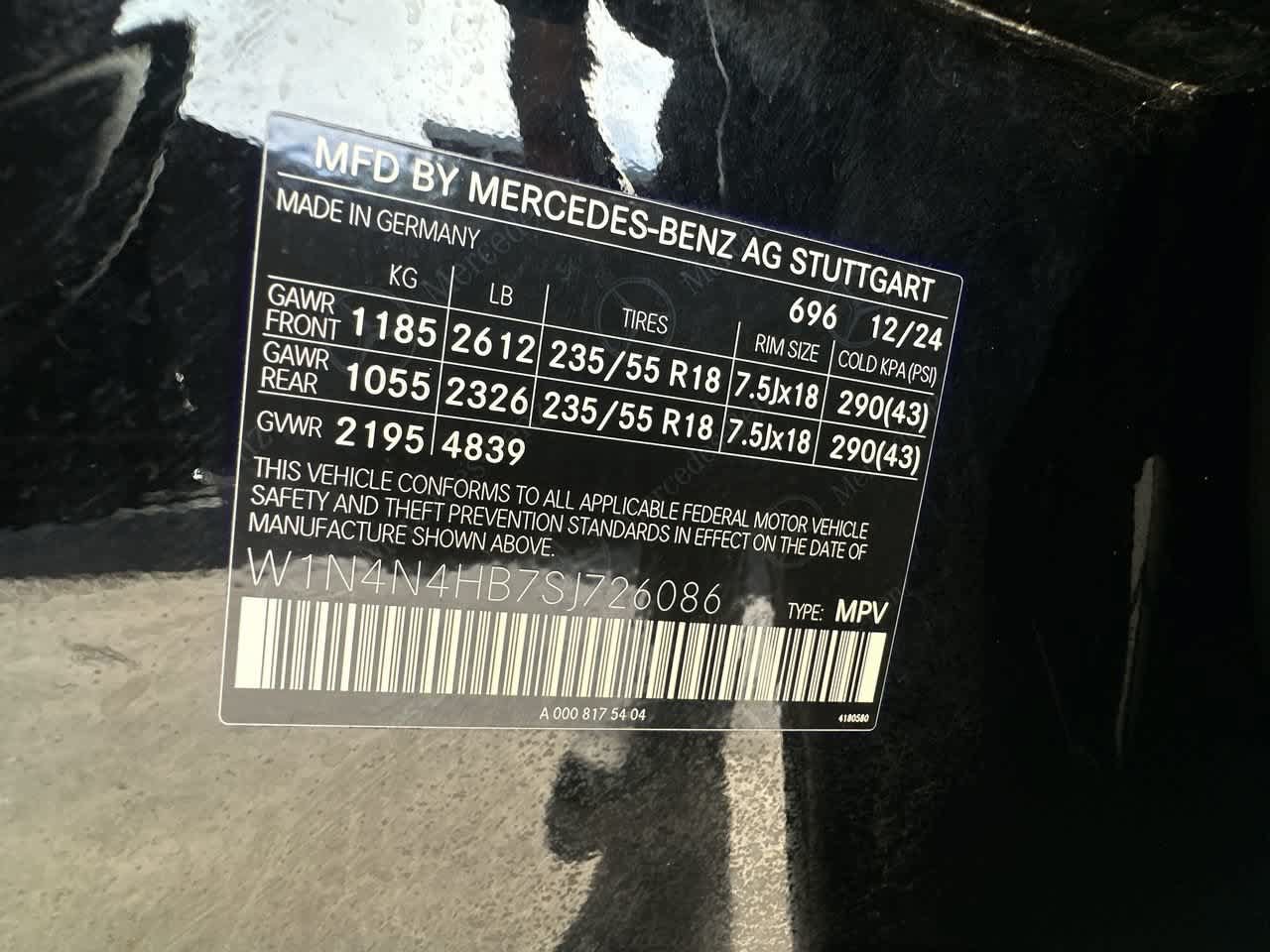 Used 2025 Mercedes-Benz GLA 250 4MATIC w/ Winter Package image 29