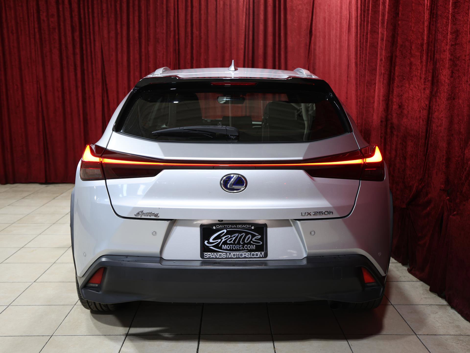 Used 2019 Lexus UX 250h w/ Premium Package AWD/4WD image 10