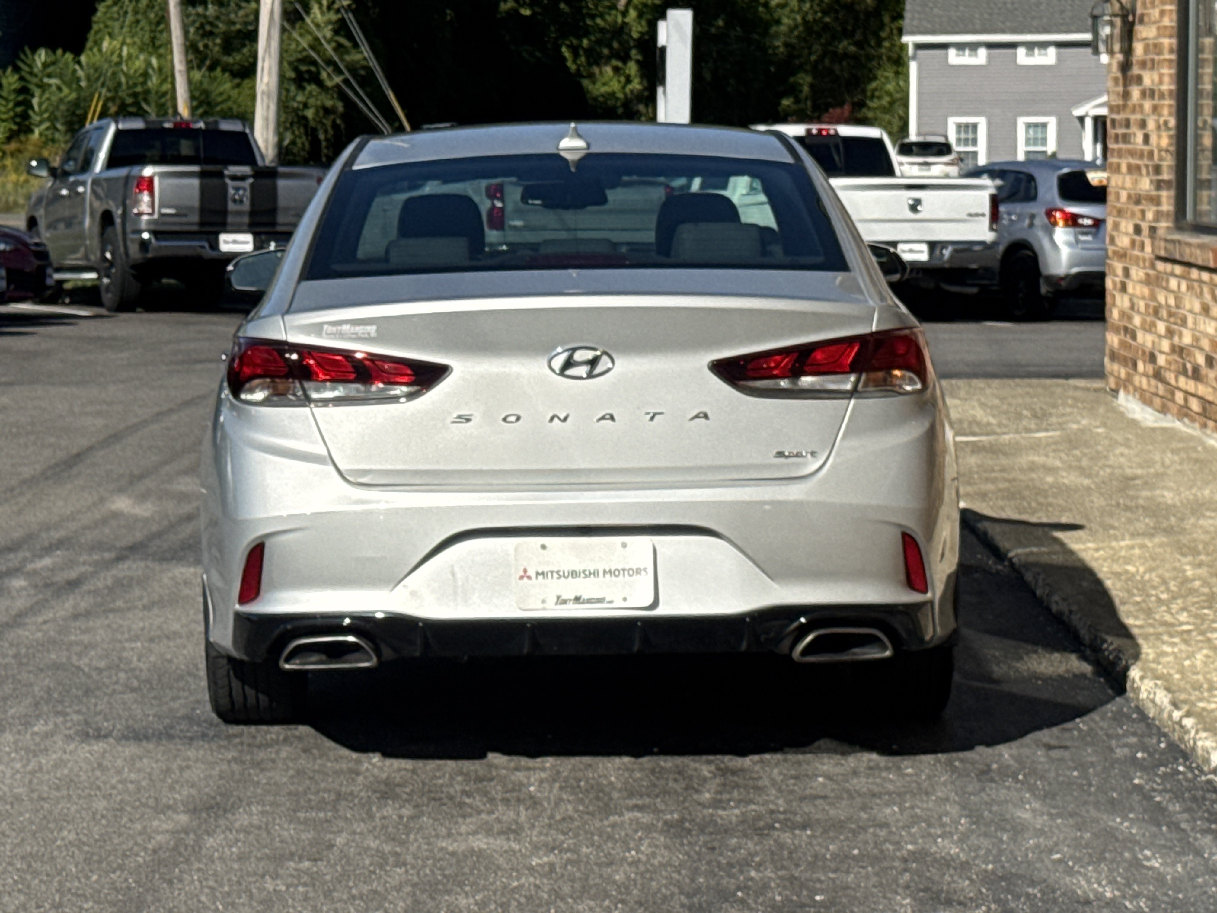 Used 2019 Hyundai Sonata Sport w/ Tech Package 03 FWD image 8
