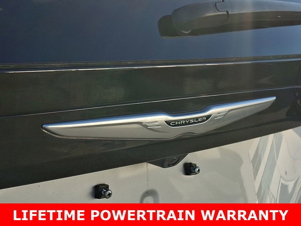 Used 2024 Chrysler Voyager LX image 31