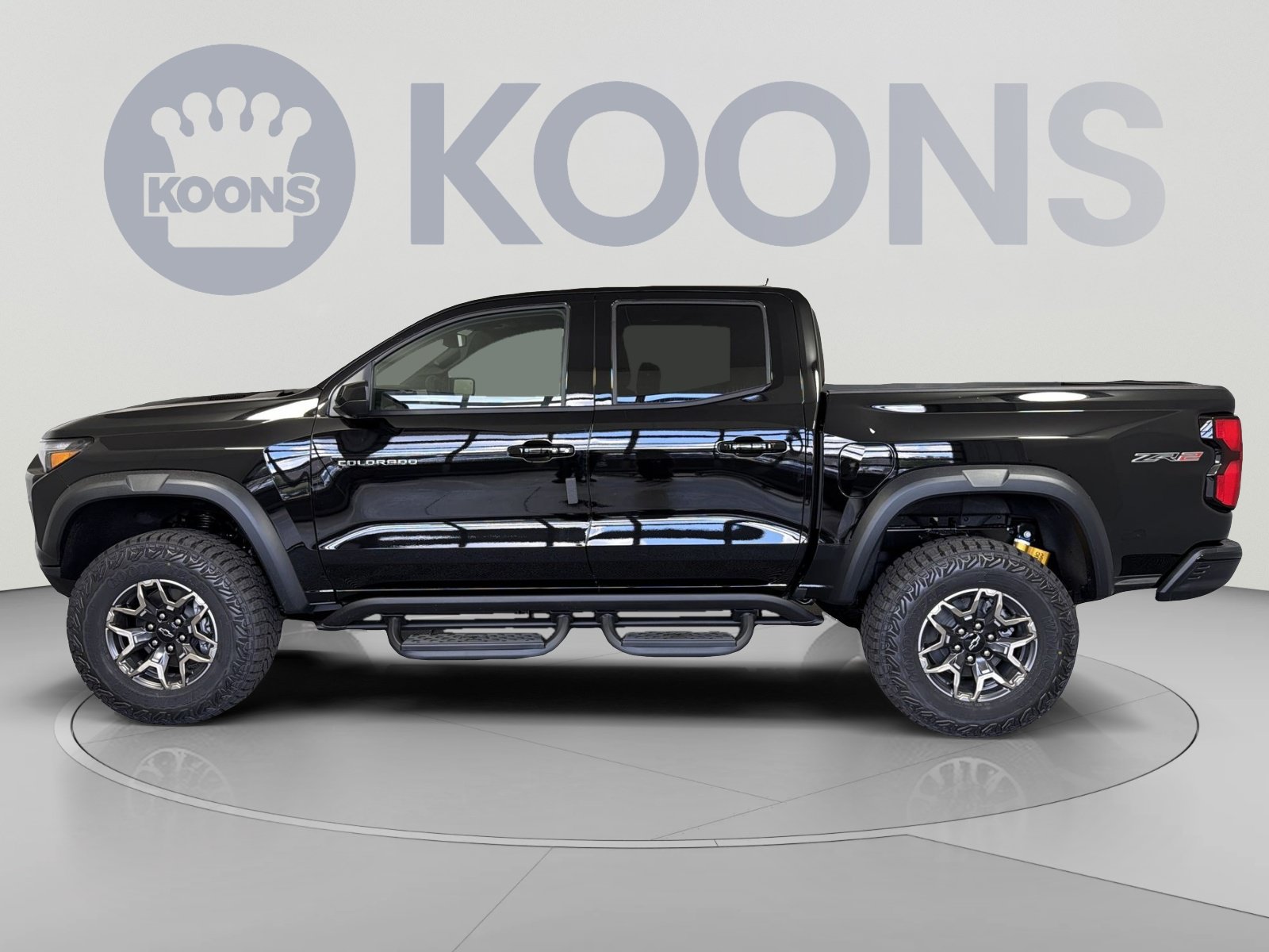 New 2026 Chevrolet Colorado ZR2 w/ Technology Package AWD/4WD image 2