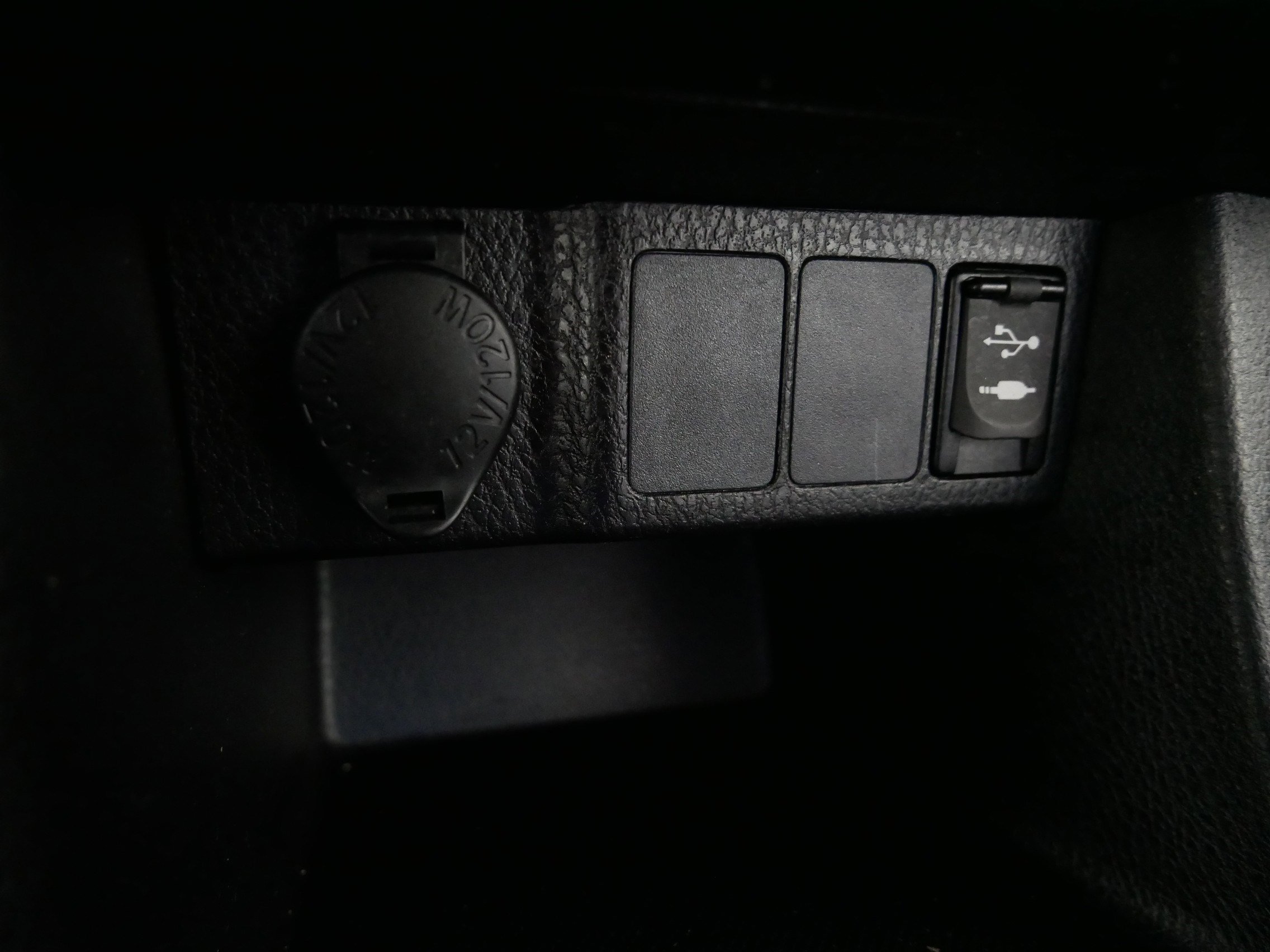 Used 2017 Toyota Corolla LE image 31