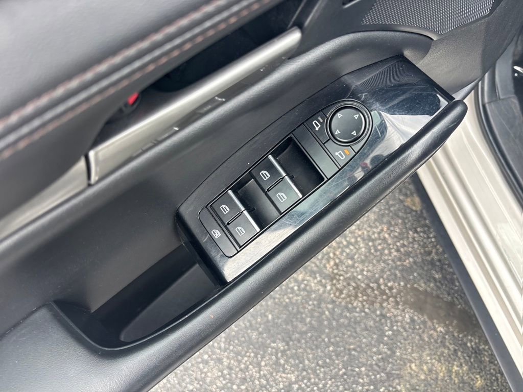 Used 2024 MAZDA MAZDA3 s FWD image 21