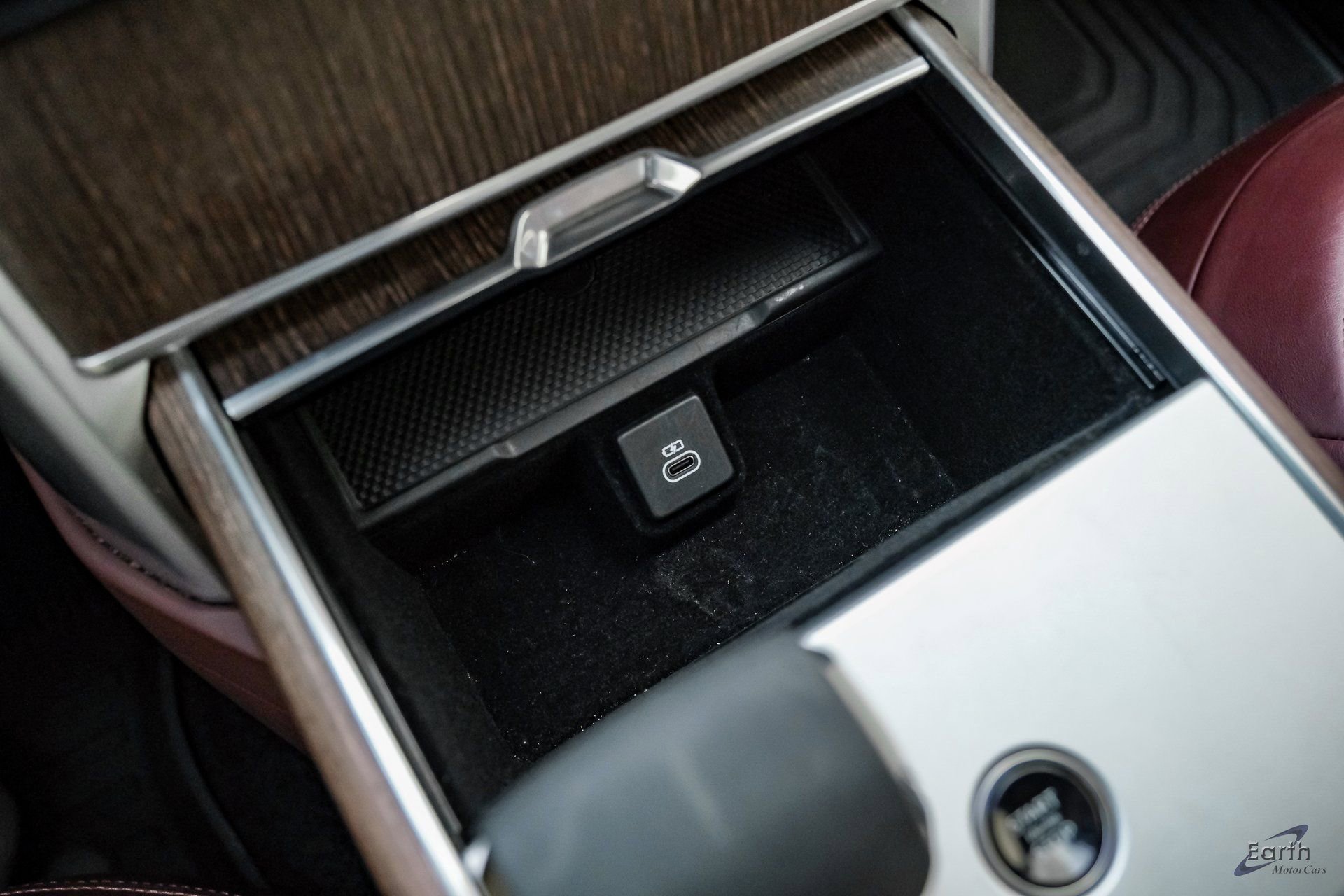 Used 2024 Land Rover Range Rover SE image 60