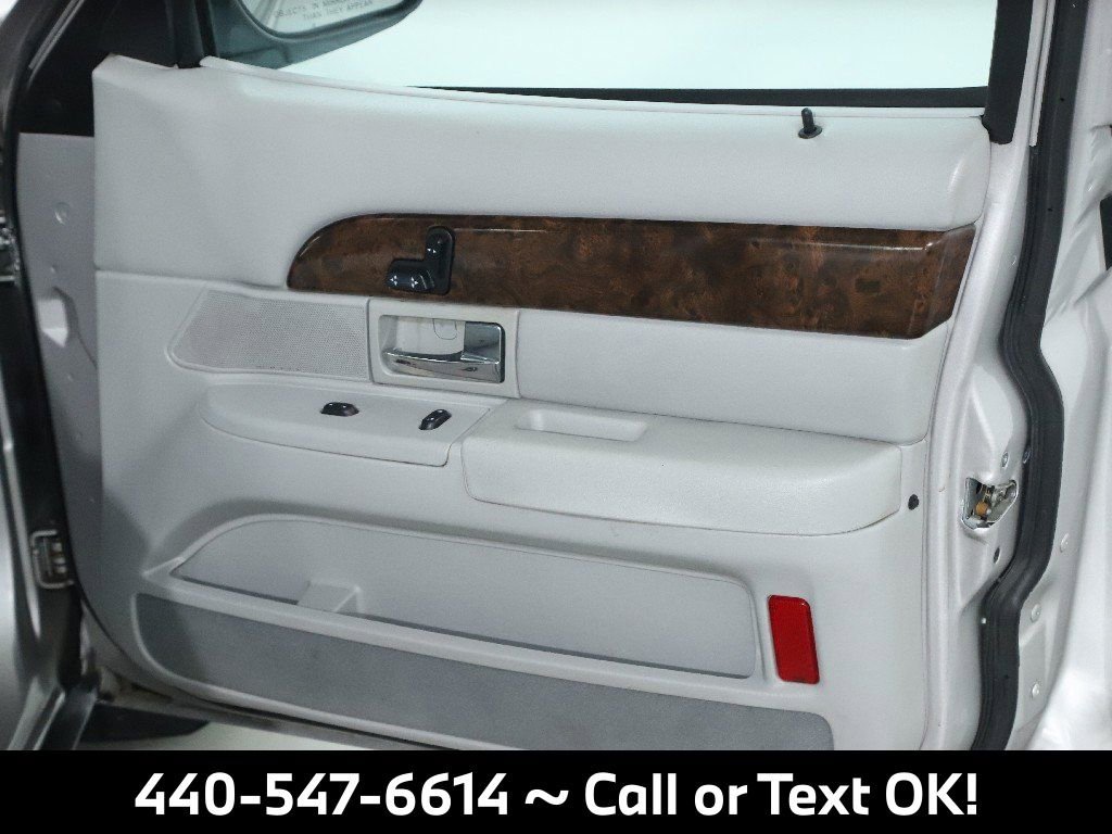 Used 2005 Mercury Grand Marquis LS image 30