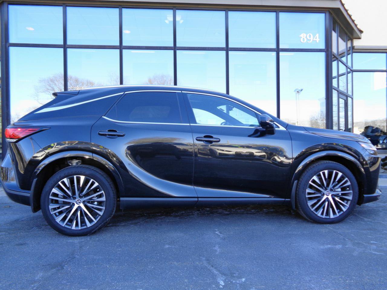 Used 2024 Lexus RX 350 AWD image 4