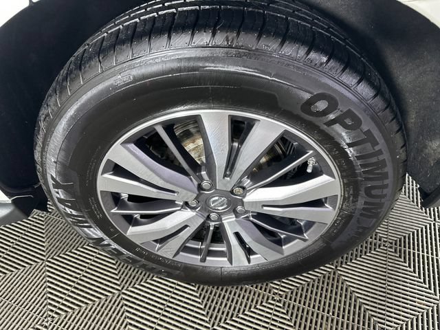 Used 2018 Nissan Pathfinder SV w/ SV Tech Package AWD/4WD image 5