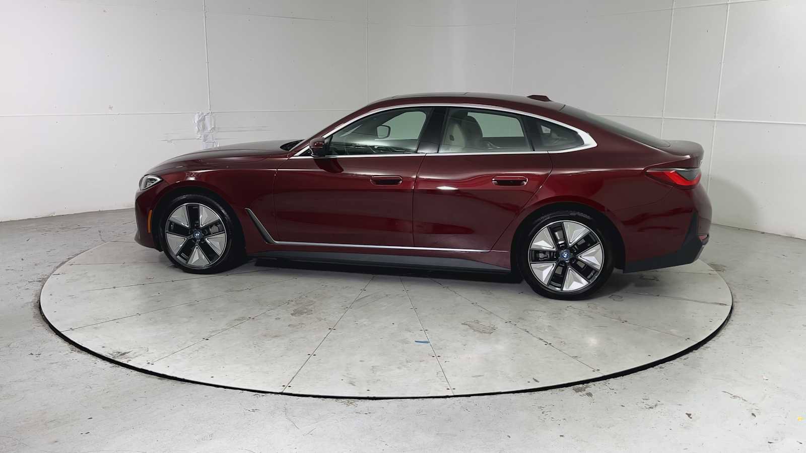 Certified 2023 BMW i4 eDrive35 image 4