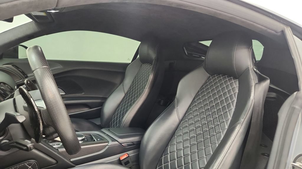 Used 2017 Audi R8 V10 plus AWD/4WD image 24