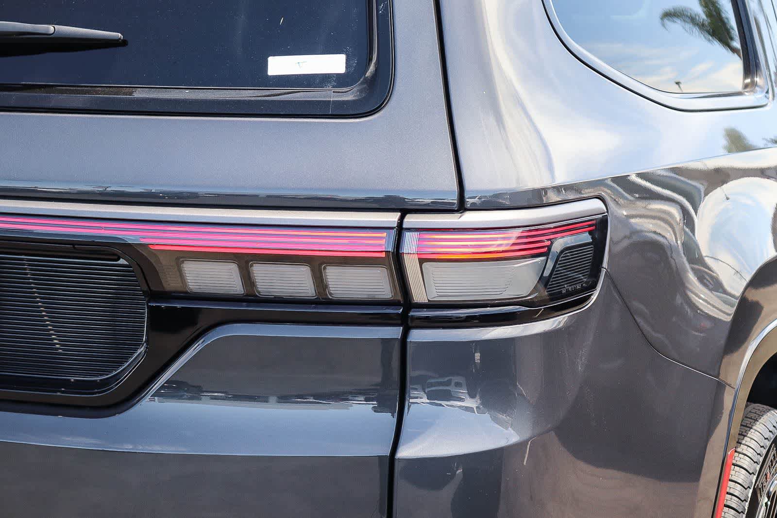 New 2026 Jeep Grand Wagoneer Limited AWD/4WD image 7