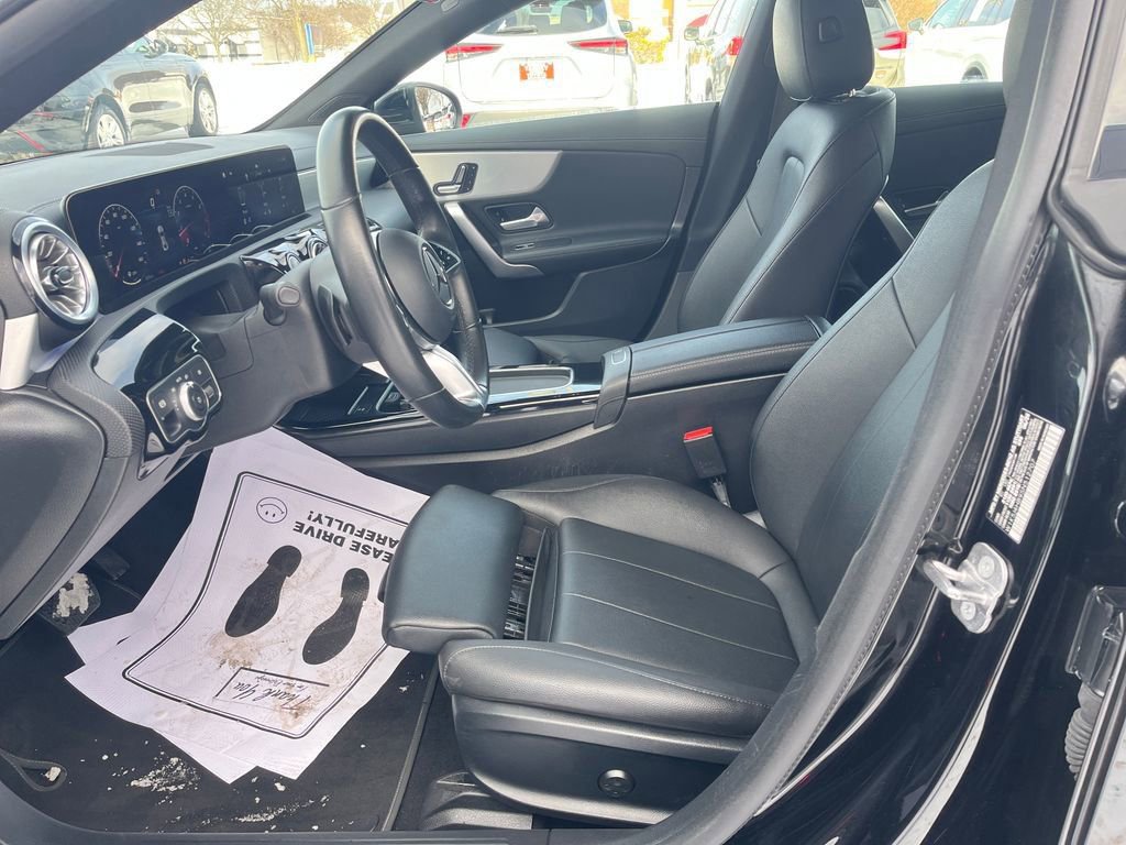 Used 2025 Mercedes-Benz CLA 250 4MATIC image 10