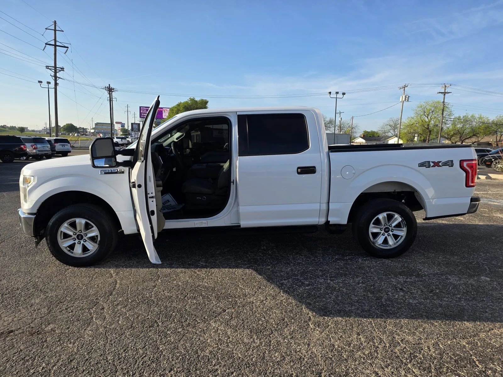 Used 2017 Ford F150 XLT w/ Trailer Tow Package AWD/4WD image 9