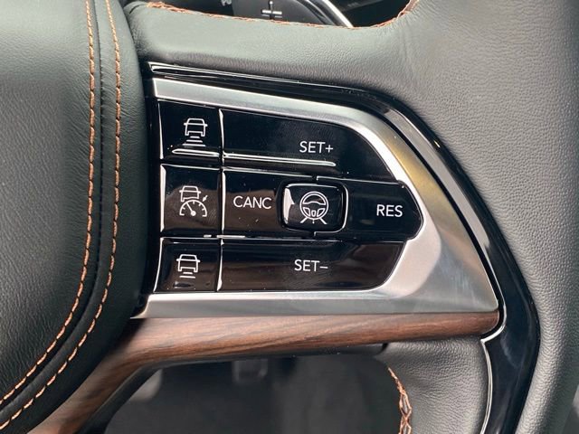 New 2025 Jeep Grand Cherokee Summit w/ Adv Protech Group IV AWD/4WD image 19