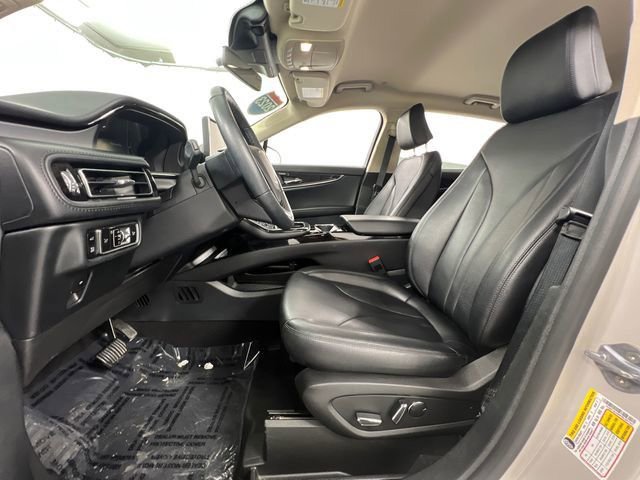 Used 2023 Lincoln Nautilus AWD image 26