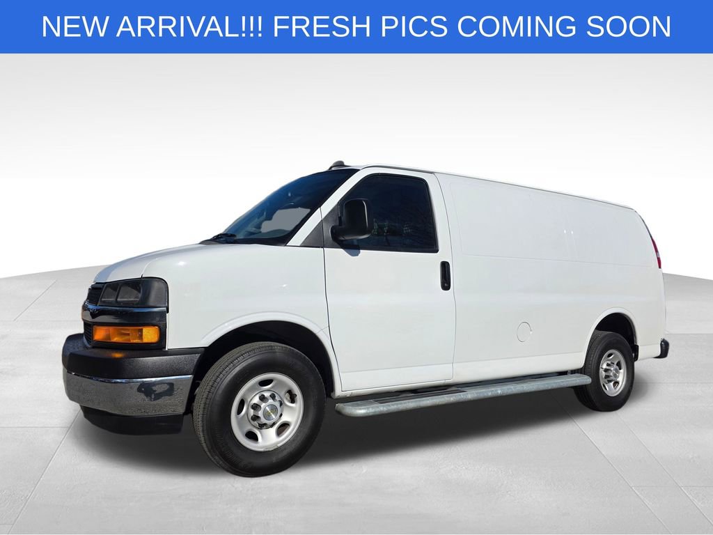 Used 2024 Chevrolet Express 2500 w/ Driver Convenience Package image 2