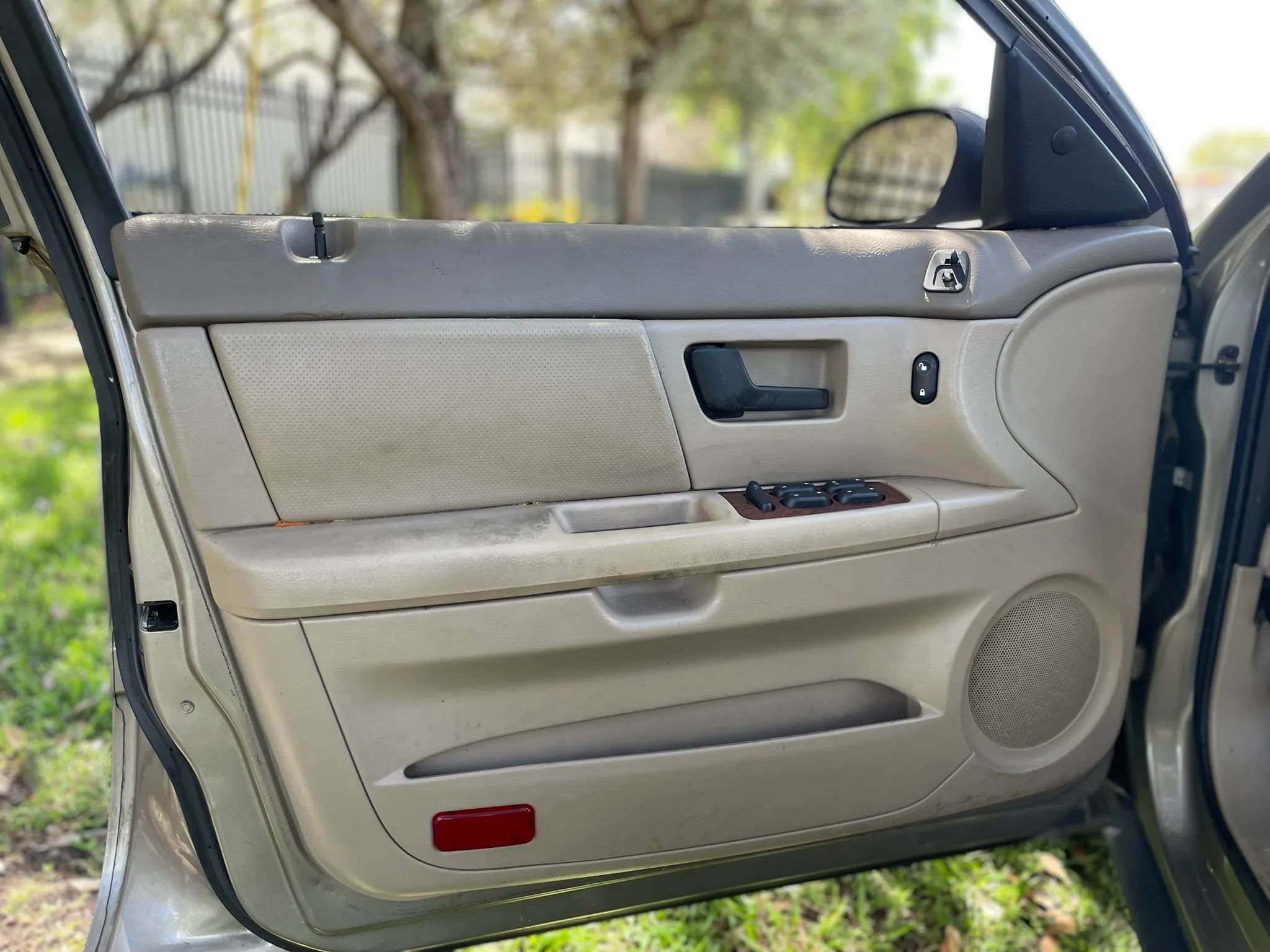 Used 2004 Mercury Sable LS Premium image 29