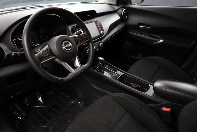 Used 2023 Nissan Kicks SV image 8