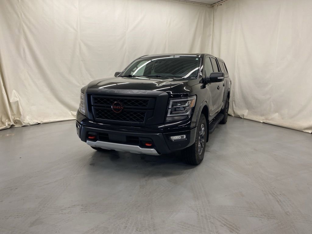Used 2024 Nissan Titan PRO-4X w/ Pro-4x Convenience Package image 2
