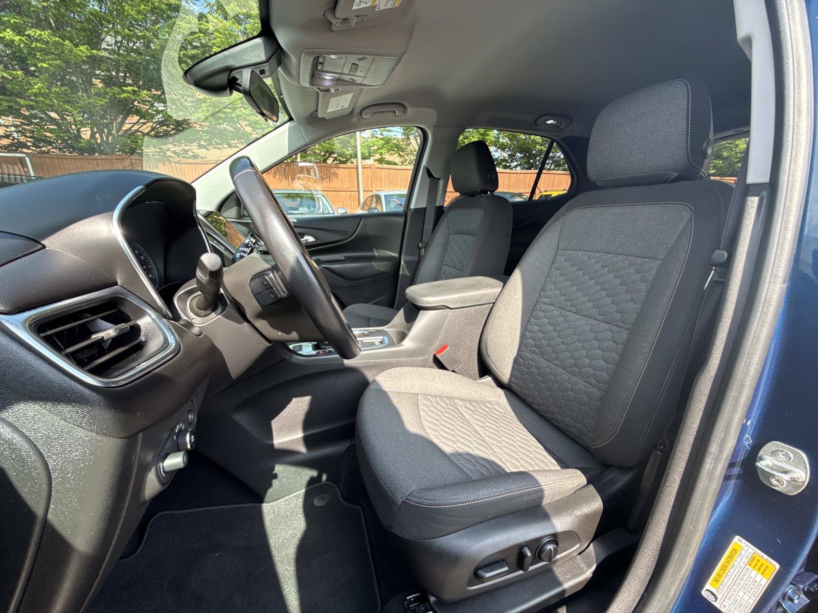 Used 2021 Chevrolet Equinox LT AWD/4WD image 12