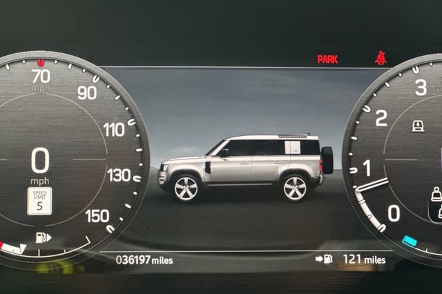 Used 2023 Land Rover Defender 110 S AWD/4WD image 27