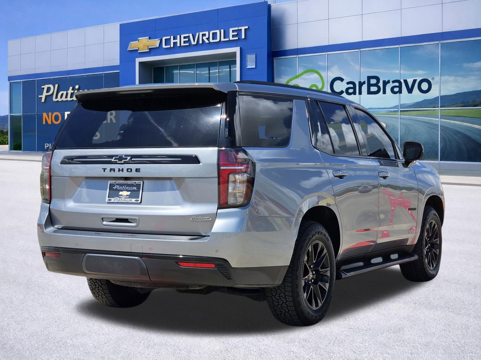 Certified 2023 Chevrolet Tahoe Z71 w/ Luxury Package AWD/4WD image 5