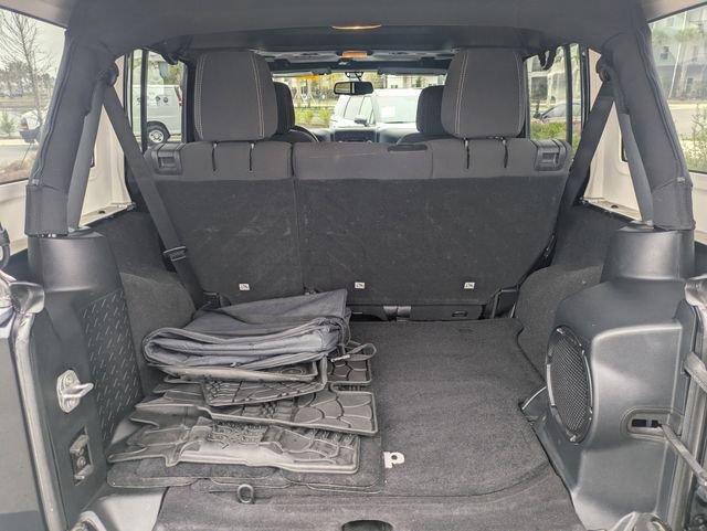 Used 2014 Jeep Wrangler Unlimited Sahara w/ Connectivity Group image 12